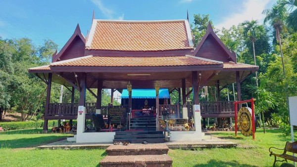 ศรีเทพเตรียมบวงสรวงย้ายองค์เจ้าพ่อศรีเทพ บูรณะศาลหลังเดิม งบเกือบ 6 ล้านบาท