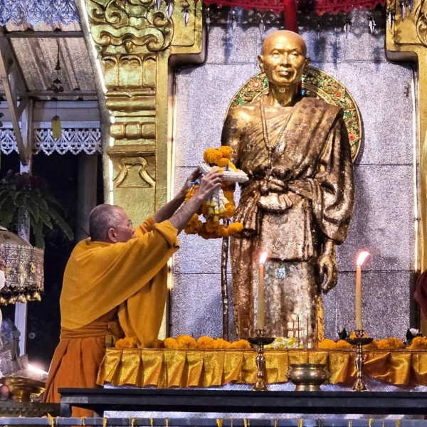 ข่าวประชาสัมพันธ์รายการคืนคุณให้แผ่นดิน ผลิตรายการเพื่อสานพระพุทธศาสนาและเทิดทูนสถาบันพระมหากษัตริย์