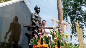 อบต.ฝายหลวง อ.ลับแล จ.อุตรดิตถ์ สืบสานประเพณี”แห่น้ำขึ้นโฮง”