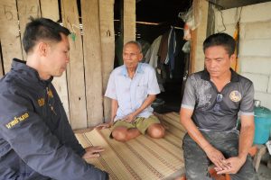 หนองบัวลำภู ชายชราวัย 78 ตาบอดสนิท อยู่บ้านใกล้พังเพียงคนเดียว