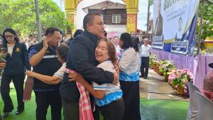 “พลพีร์ สุวรรณฉวี ” รมช.มท. ลงพื้นที่ตรวจ ติดตามนโยบายเร่งด่วนของรัฐบาล และติดตามนโยบาย “ไทยช่วยไทย ลดภาระค่าครองชีพ” พร้อมช่วยเหลือกลุ่มเปราะบาง ที่ จังหวัดหนองคาย