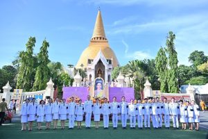 พิธีเจริญพระพุทธมนต์ และทำบุญตักบาตร ในโอกาสเฉลิมพระชนมพรรษาสมเด็จพระนางเจ้าฯ พระบรมราชินี