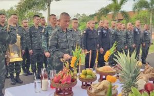 สุรินทร์-กองกำลังสุรนารี จัดงานวันสถาปนาครบรอบ 48 ปี อดีตแม่ทัพร่วมรำลึกวีรชนผู้กล้าพลีชีพชายแดน