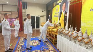 นายอำเภอเบตง นำทุกภาคส่วนถวายเครื่องราชสักการะ จุดเทียนถวายพระพรชัยมงคล เนื่องในวันเฉลิมพระชนมพรรษา พระบาทสมเด็จพระเจ้าอยู่หัว 28 กรกฎาคม 2569