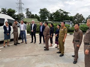      #ลาว ส่งกลับ 129 คนไทย เครือข่ายเว็บพนันและสแกมเมอร์ ภายหลังกวาดล้างจับกุม ในนครหลวงเวียงจันทน์