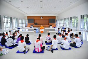 ปทุมธานี วัดพระธรรมกายหนุนสร้างผู้นำเยาวชนต้นแบบด้านศีลธรรม 29 โรงเรียนร่วมพัฒนาทักษะชีวิตและภาวะผู้นำ