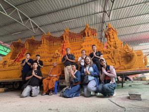 สกลนคร ตามรอยช่างทำปราสาทผึ้ง 6 คุ้มวัด สืบสานภูมิปัญญาคนรุ่นเก่าสู่รุ่่นใหม่