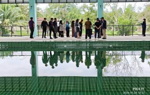 ป.ป.ช.นราธิวาส ร่วมกับ สตง. ภูมิภาคที่ 15 เดินหน้าตรวจสอบโครงการก่อสร้าง ‘สระว่ายน้ำ 20 ล้านบาท’ เสร็จ 9 เดือน – ค้างเติ่งใช้งานไม่ได้ ไร้ไฟฟ้าจ่ายระบบ หวั่นน้ำท่วมซ้ำอุปกรณ์พัง
