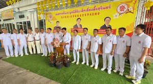สุรินทร์-กินเจวันแรกวัดจีนสุรินทร์คึกคัก ประชาชนสวมชุดขาวร่วมถือศีล จัดพิธีเชิญเจ้าก่อนเปิดงานเทศกาลถือศีลกินเจประจำปี